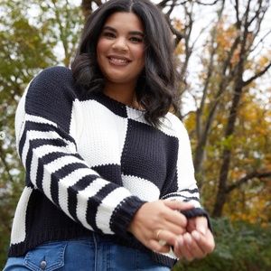 Arula colorblock black and white sweater - size A (1X - 14-16)